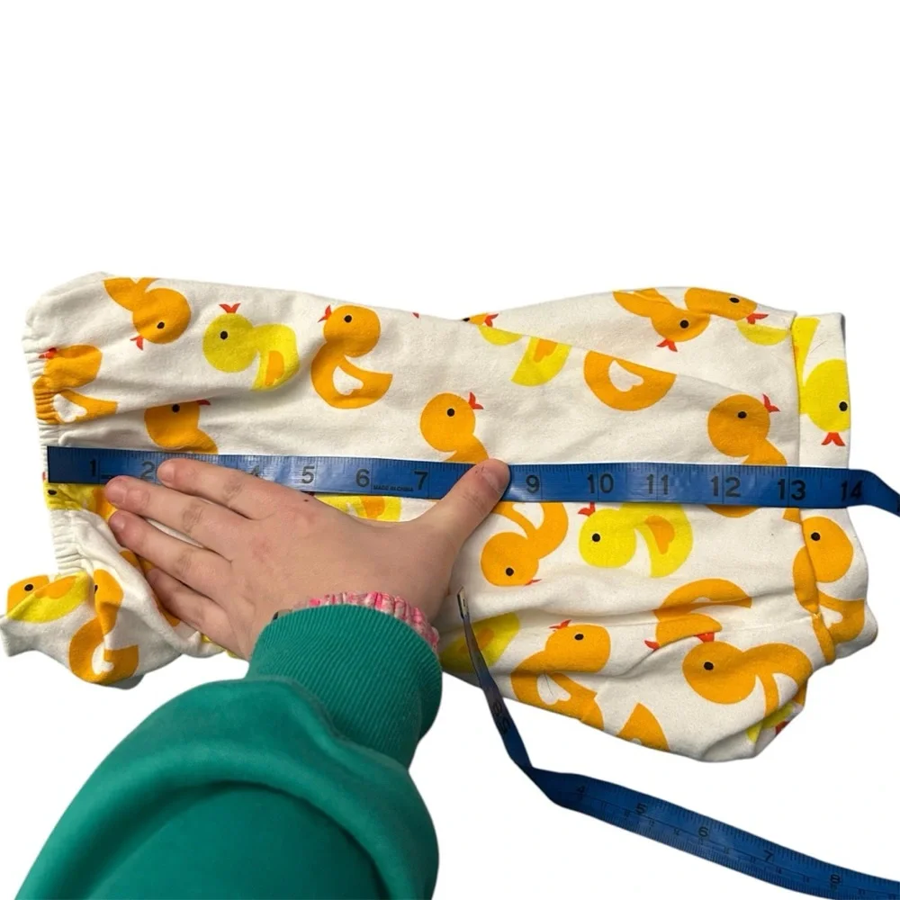 N/A yellow rubber
